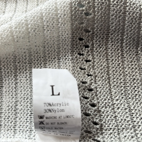 Lightweight sweater tank top - Picture 4 of 6